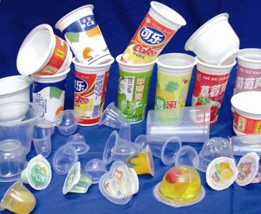 减少白色污染的六项建议 聚焦聚酯薄膜生产加工